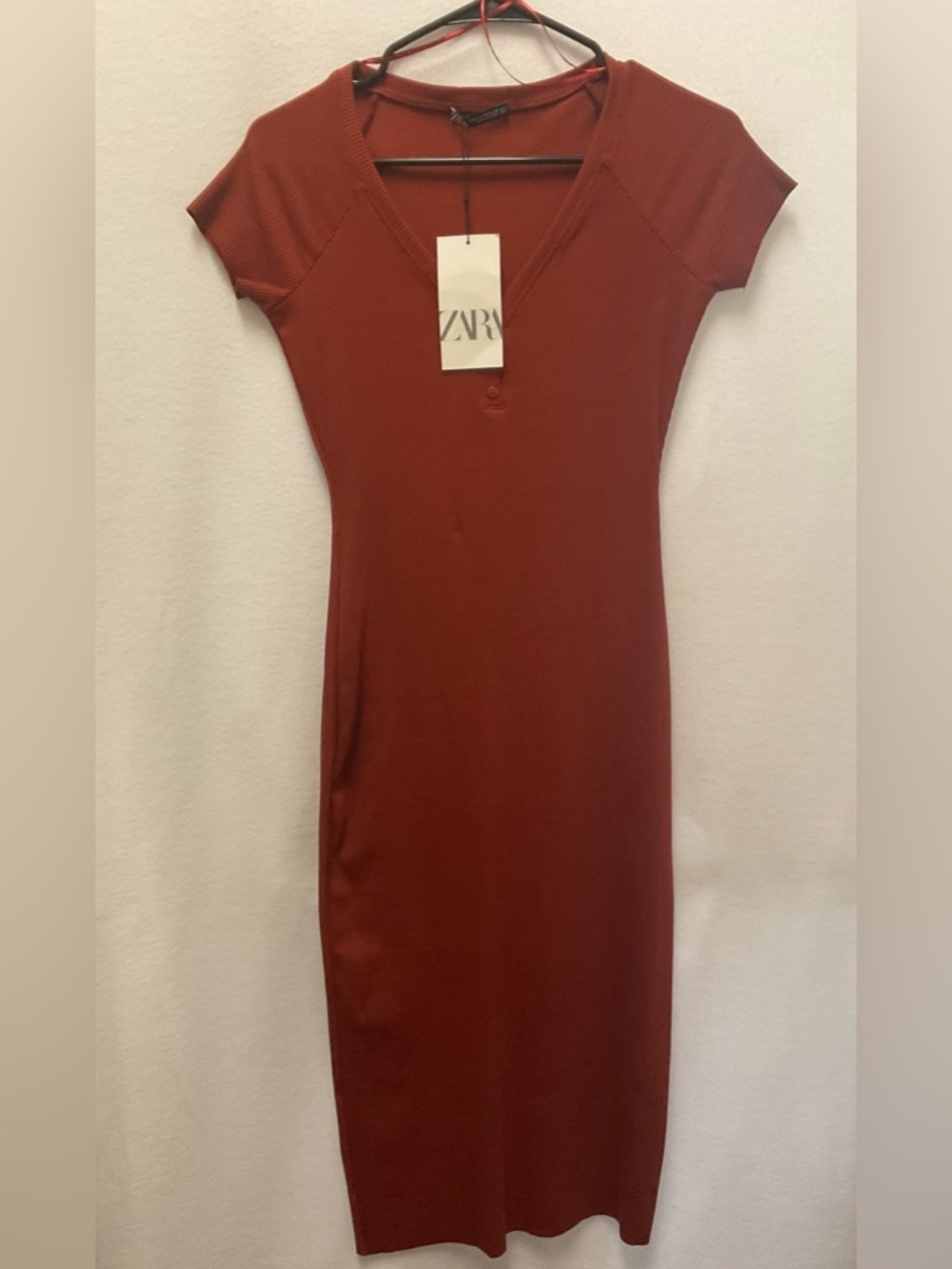 Zara Rust-Red Short Sleeve V-Neck Midi Dress